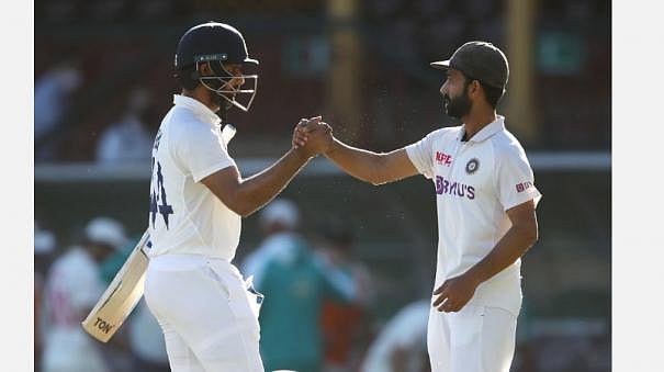 ஆஸி பவுலர்களை திணறடித்த பார்ட்னர்ஷிப் : வலியுடன் போராடி அணியைக் காத்த அஸ்வின் - விஹாரி! #IndvAus