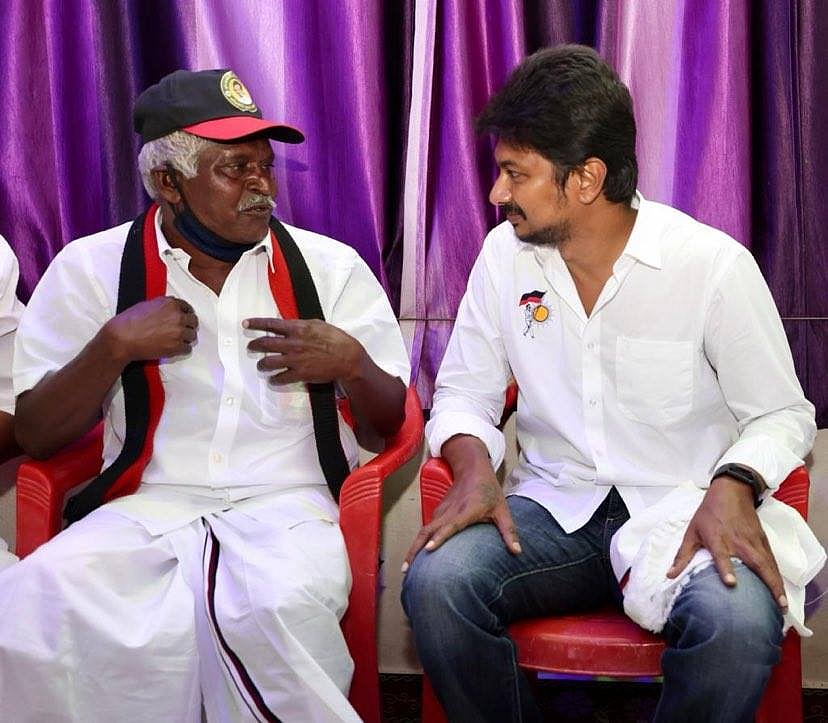 “எஜமானர் கால்களை கும்பிட்டு ஆட்சி நடத்தும் அடிமைகளை அகற்றுவோம்” : உதயநிதி ஸ்டாலின் (Album)