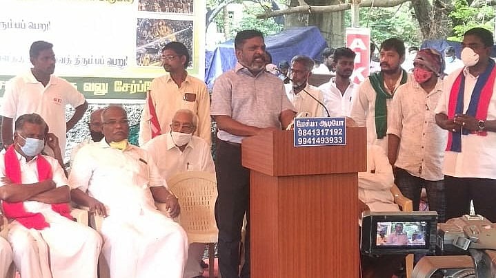 “கார்ப்பரேட் கும்பலுக்காகவே இயங்கும் மோடி அரசு” - விவசாயிகளுக்கு ஆதரவான போராட்டத்தில் தலைவர்கள் பேச்சு!