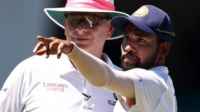 “இந்திய வீரர்கள் மீது 4வது முறையாக இனவெறி தாக்குதல்” : ஆட்டத்தை நிறுத்திய சிராஜ் - மன்னிப்பு கேட்டது ஆஸ்!