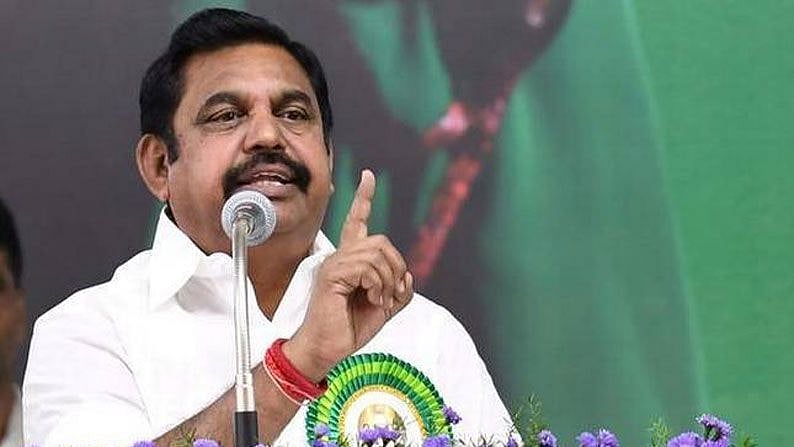 ஜெ.நினைவிட திறப்பு நிகழ்ச்சிக்கு கல்லூரி மாணவிகள் கட்சி கரை சேலையில் வர வற்புறுத்தல் - அதிமுக அராஜகம்!