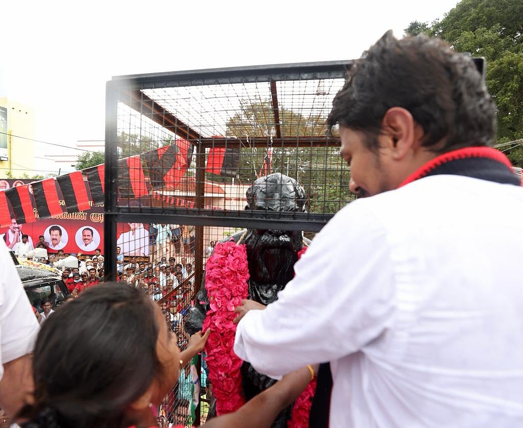 “மக்கள் விரோத அடிமைகளை வீட்டுக்கு அனுப்புவோம்”- மக்கள் வெள்ளத்தில் உதயநிதி ஸ்டாலின்! (Album)