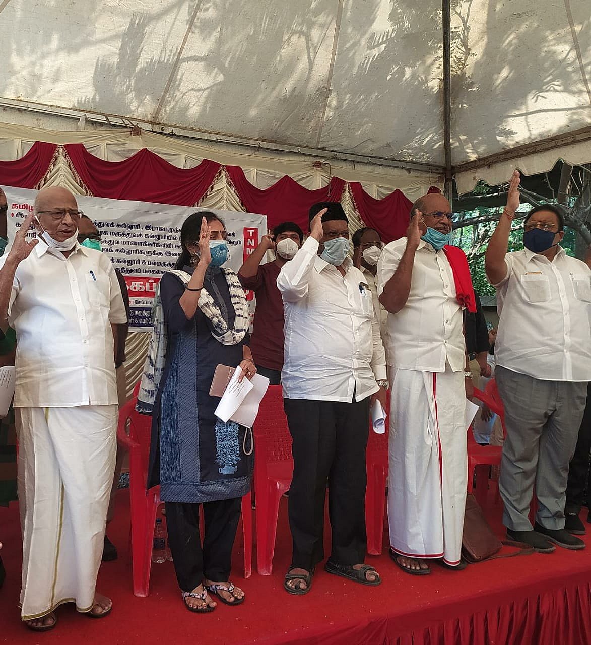 “அரசு மருத்துவ கல்லூரியில் தனியார் கல்லூரிக்கு நிகராக கட்டண கொள்ளை” : தமிழச்சி தங்கபாண்டியன் கண்டனம்!