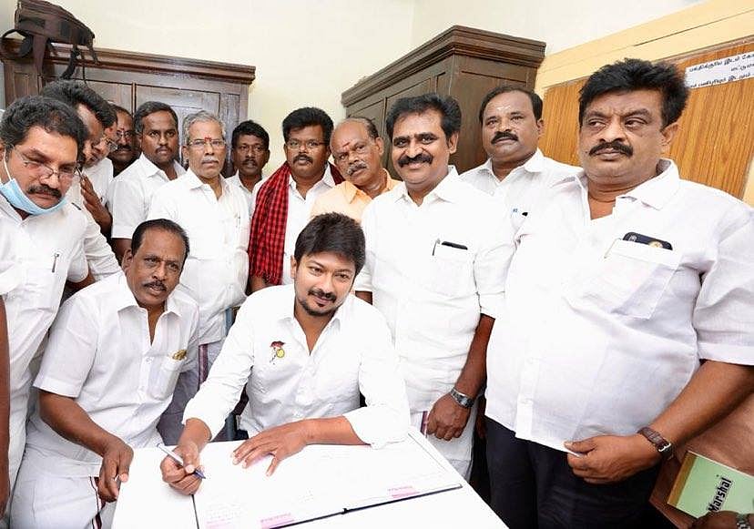 பேரறிஞர் நினைவுநாள்: காஞ்சியில் தி.மு.கவினர் அமைதி பேரணி.. உதயநிதி ஸ்டாலின் பங்கேற்பு! (ALBUM)