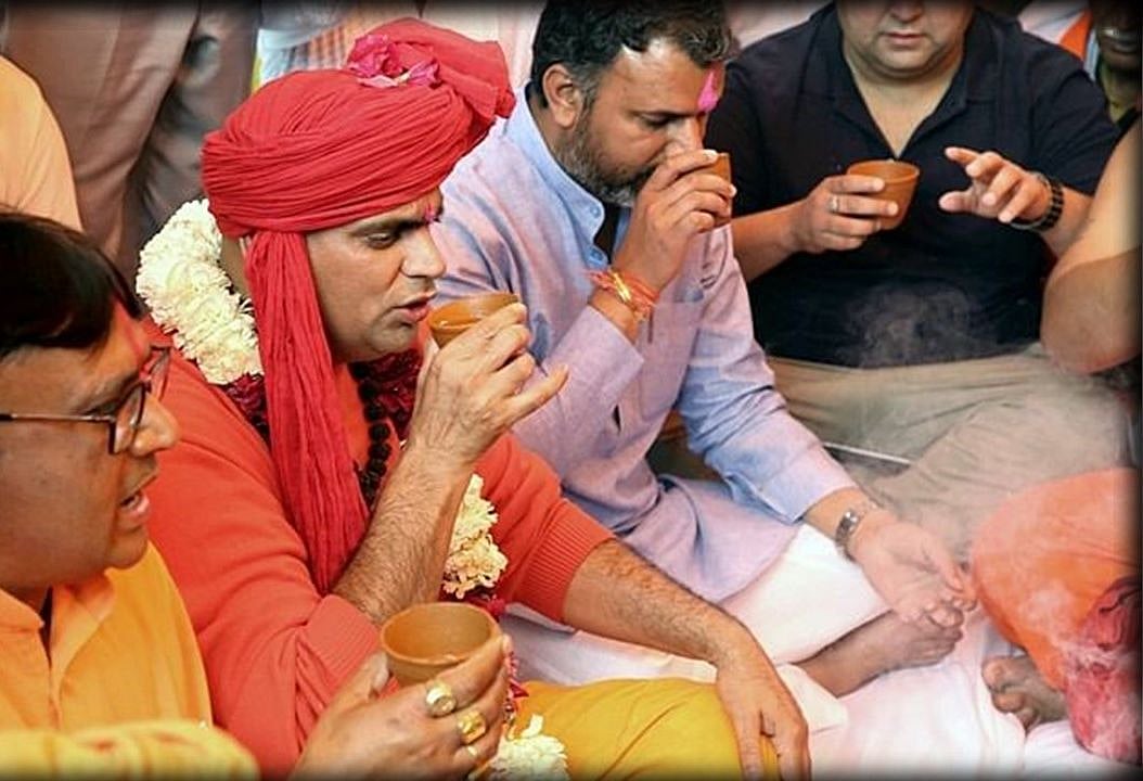 “பசு சாணம் சர்வரோக நிவாரணியாம்”: அறிவியலுக்கு புறம்பாக ‘பசு அறிவியல்’ பாடத்திட்டத்தை வெளியிட்ட மோடி அரசு!