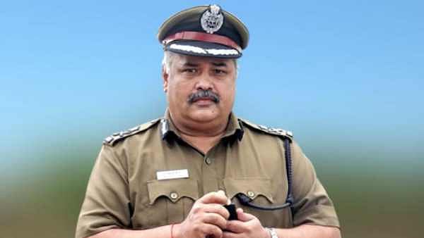 யார் இந்த ராஜேஷ் தாஸ்? எடப்பாடி பழனிசாமியுடன் ஏன் இத்தனை நெருக்கம்? - வெளிவரும் உண்மைகள்!