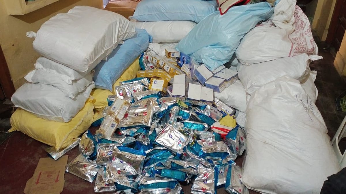 வாடகை வீட்டில் குட்கா பதுக்கல்.. சென்னை முழுவதும் சப்ளை செய்த 2 பேர் கைது.. 377 கிலோ குட்கா பறிமுதல்!
