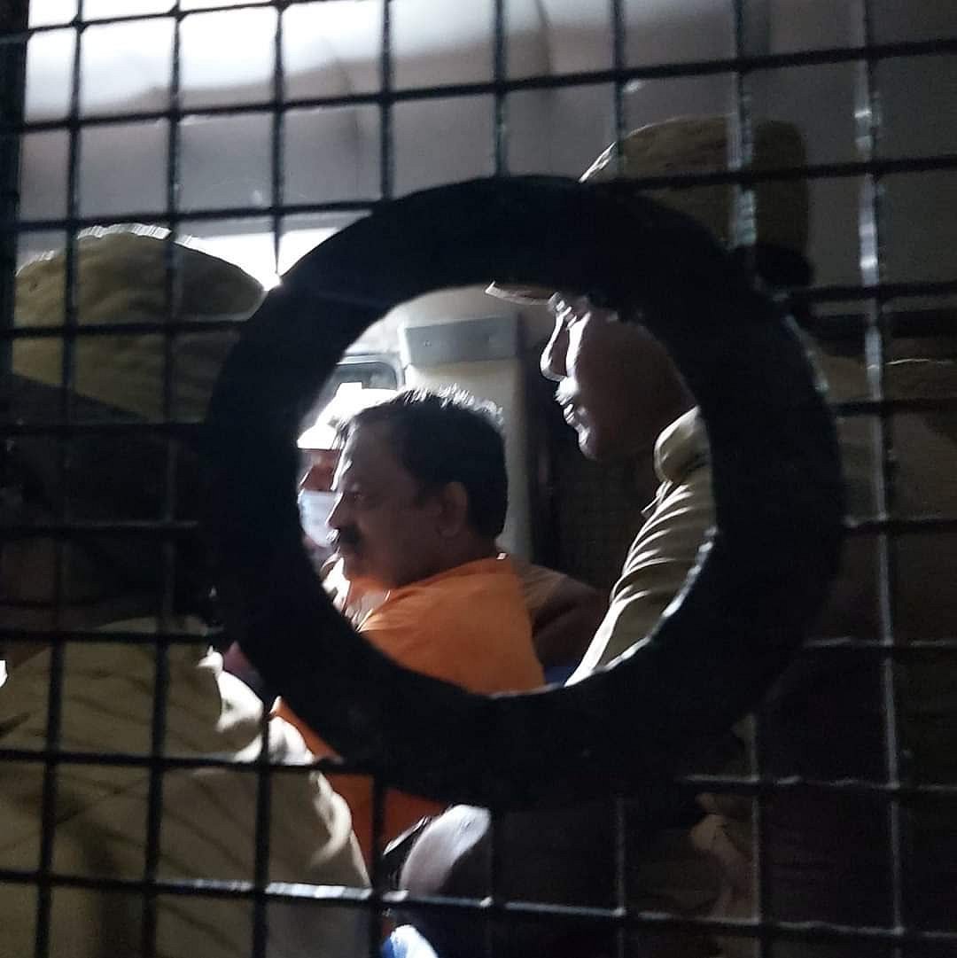 “இரு குழுக்களிடையே மோதலை உண்டாக்க முயற்சி” : பா.ஜ.க கல்யாணராமன் கைது - சைபர் கிரைம் போலிஸார் அதிரடி !