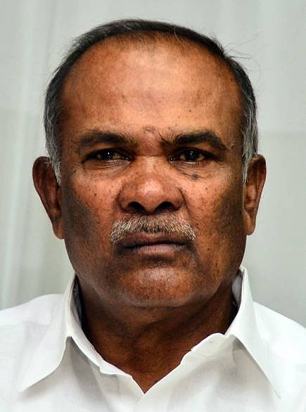 ‘அப்பாவு கோஸ்வாமி’ என பெயர் வைத்திருந்தால் எனக்கு நீதி சரியான நேரத்தில் கிடைத்திருக்குமோ?