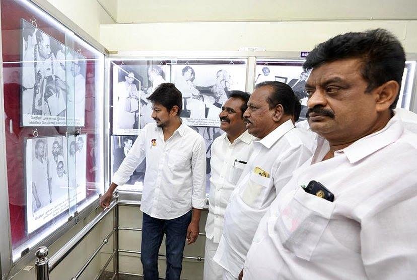 பேரறிஞர் நினைவுநாள்: காஞ்சியில் தி.மு.கவினர் அமைதி பேரணி.. உதயநிதி ஸ்டாலின் பங்கேற்பு! (ALBUM)