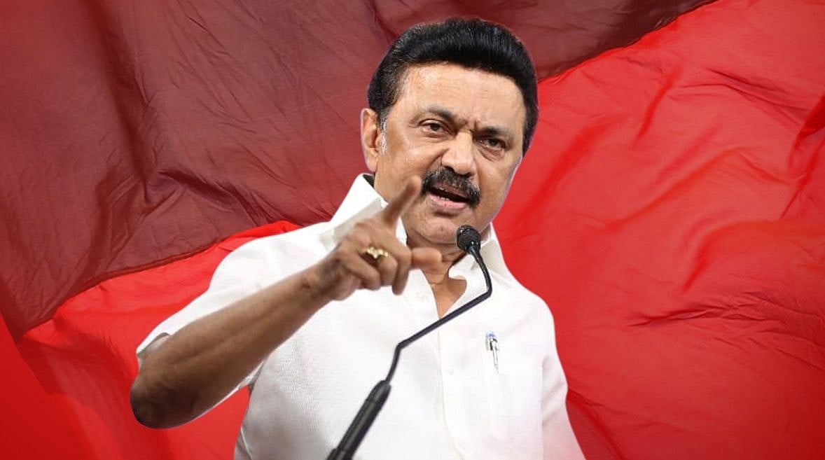 “CBSE பாடப்புத்தகத்தில் காவி உடுத்தி, குடுமி வைத்த திருவள்ளுவர் படம்” : கொந்தளிக்கும் தமிழர்கள்!