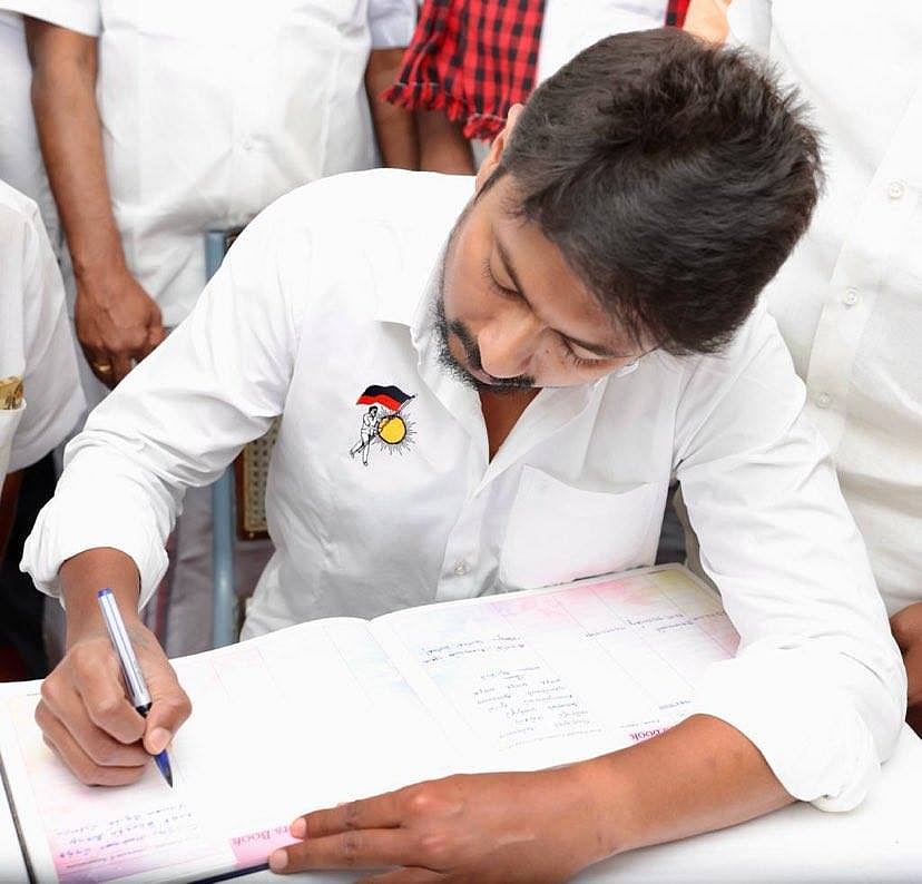 பேரறிஞர் நினைவுநாள்: காஞ்சியில் தி.மு.கவினர் அமைதி பேரணி.. உதயநிதி ஸ்டாலின் பங்கேற்பு! (ALBUM)