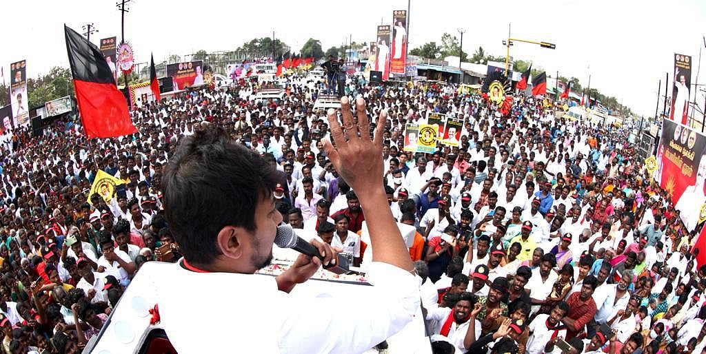 “விவசாயக் கடன் ரத்து : தி.மு.க தலைவர் சொன்ன பிறகு செயல்படும் அ.தி.மு.க அரசு” - உதயநிதி ஸ்டாலின் சாடல்!