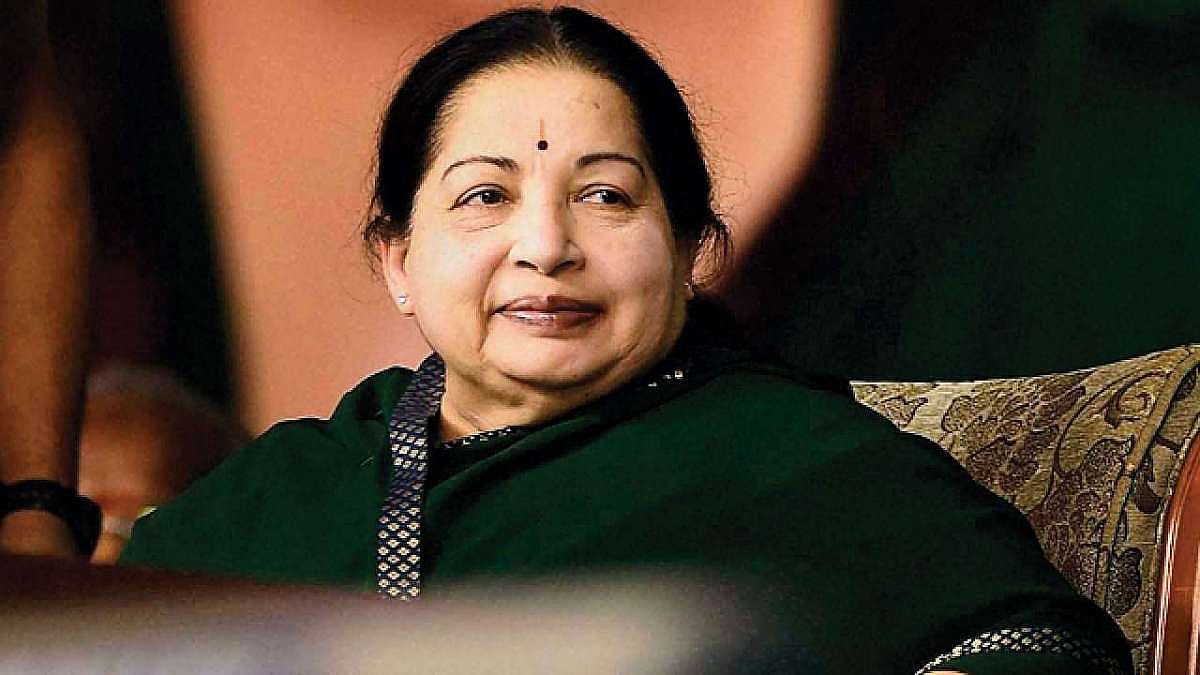 “குற்றவாளிக்கு அரசு மரியாதைகளைச் செய்வது நீதிமன்ற அவமதிப்பு ஆகாதா?” : பேரா. ராஜன் குறை கிருஷ்ணன் கேள்வி! 
