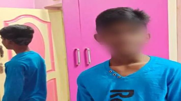 “உயிரை குடிக்கும் ஆன்லைன் விளையாட்டு” : திருவள்ளூரில் மாணவன் தூக்கிட்டு தற்கொலை - அதிர்ச்சி தகவல் !