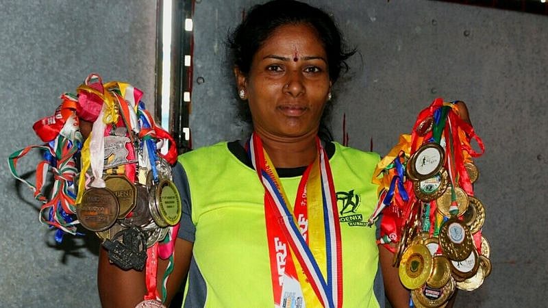 புதுக்கோட்டையின் பி.டி.உஷா.. தடகளத்தில் பதக்கங்களை குவிக்கும் தங்க மங்கை ‘டீ மாஸ்டர்’ கலைமணி!