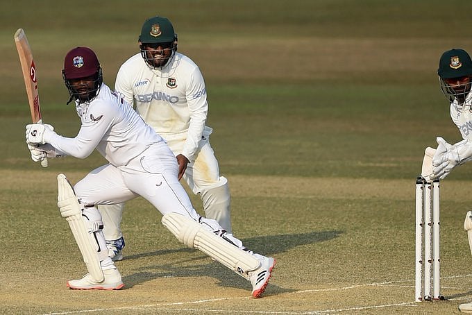 அறிமுக டெஸ்ட் போட்டியிலேயே இரட்டை சதமடித்து அணியைக் காப்பாற்றிய வீரர் : யார் இந்த Kyle Mayers?