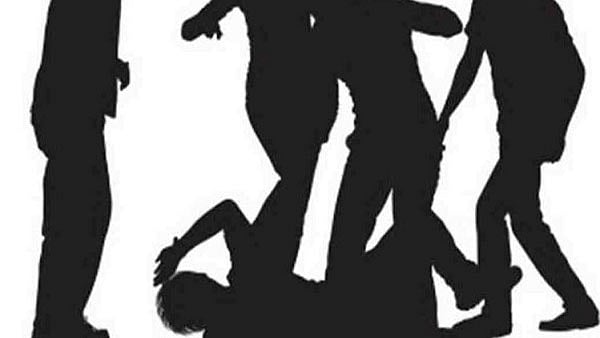 நிலத்தை கைப்பற்ற கொடூரமாகத் தாக்கிய அ.தி.மு.க எம்.பி-யின் மருமகன்... மனமுடைந்த இளைஞர் தற்கொலை!