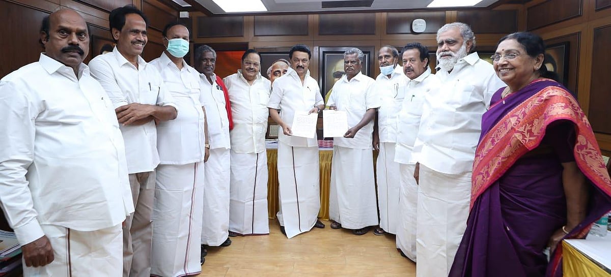 “எந்த சலசலப்புக்கும் அஞ்சி நடுங்கும் கட்சி அல்ல திமுக..”: மேடையில் எச்சரிக்கை விடுத்து பேசிய முதலமைச்சர்!