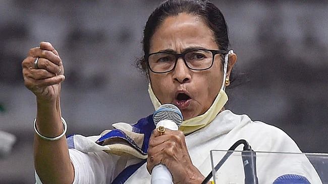 “பொய் வாக்குறுதிகளை கூறி பாஜகவினர் வந்தால் பாத்திரத்தாலேயே அடித்து விரட்டுங்கள்” - மம்தா பானர்ஜி பேச்சு!