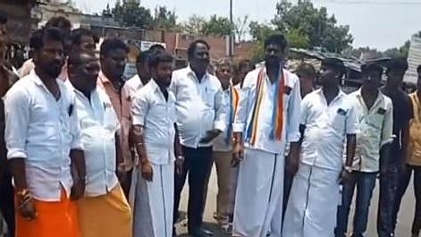 "கூட்டணிக்குள்ளேயே வெடித்த சண்டை" : பா.ஜ.க வேட்பாளரை கண்டித்து பா.ம.க ஆர்ப்பாட்டம்!