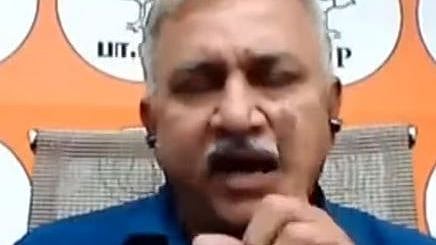 ‘ஆர்டர் போடாத நீ..’ : நேரலையில் பெண் நெறியாளரை நோக்கி அநாகரீகமாகப் பேசிய பா.ஜ.க நாராயணன்!