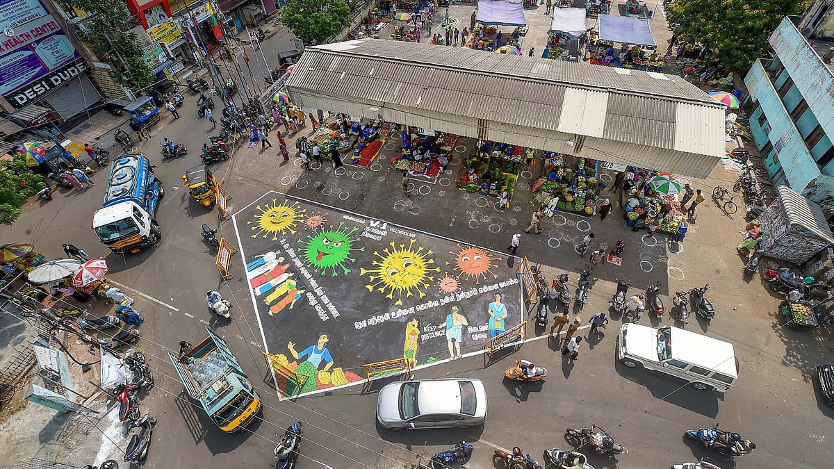 “முழு ஊரடங்கு இல்லை; மினி ஊரடங்குதான்” : வதந்திகளுக்கு முற்றுப்புள்ளி வைத்த  சுகாதாரத்துறை !