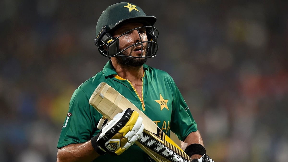 “எதிரணியினரை வெடவெடக்கச் செய்யும் அந்த அதிரடிக்குப் பெயர்தான் அஃப்ரிடி” - பிறந்தநாள் சிறப்புக் கட்டுரை! 