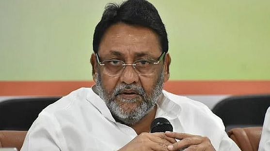 "குஜராத் கலவரத்திற்கு காரணமான மோடி மன்னிப்பு கேட்பாரா?" - எதிர்க்கட்சிகள் சாடல்!