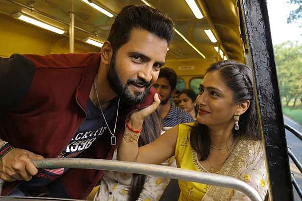 “யார் இந்த முப்பாத்தா?” - நிகழ்ச்சி தொகுப்பாளினி to வைரல் பொண்ணு!