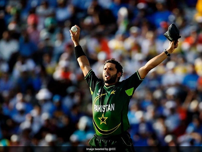 “எதிரணியினரை வெடவெடக்கச் செய்யும் அந்த அதிரடிக்குப் பெயர்தான் அஃப்ரிடி” - பிறந்தநாள் சிறப்புக் கட்டுரை!