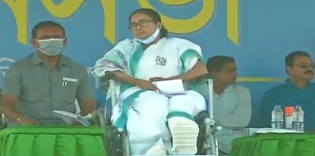 "காயம்பட்டதை அரசியலாக்க வேண்டாம்" - மேற்கு வங்கத்தில் மம்தாவிடம் கெஞ்சும் பா.ஜ.க!