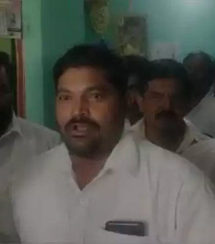 “பீடி வியாபாரி கே.சி.வீரமணிக்கு 3,000 கோடி சொத்து எப்படி வந்தது?”: அம்பலப்படுத்திய அமைச்சரின் அக்கா மகன்!