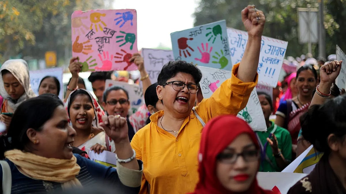 பெண்களின் முன்னேற்றத்துக்கு பெரும் தடையான மதவாத கும்பல் : நாட்டை ‘தாய்நாடு’ என அழைத்தால் மட்டும் போதுமா?