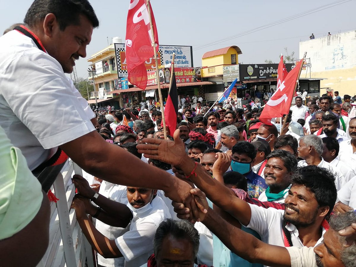 “தன் சொந்த  தொகுதியில்கூட வெற்றியை எட்டமுடியாத பரிதாப நிலையில் எடப்பாடி பழனிசாமி” : கள ஆய்வில் தகவல்!