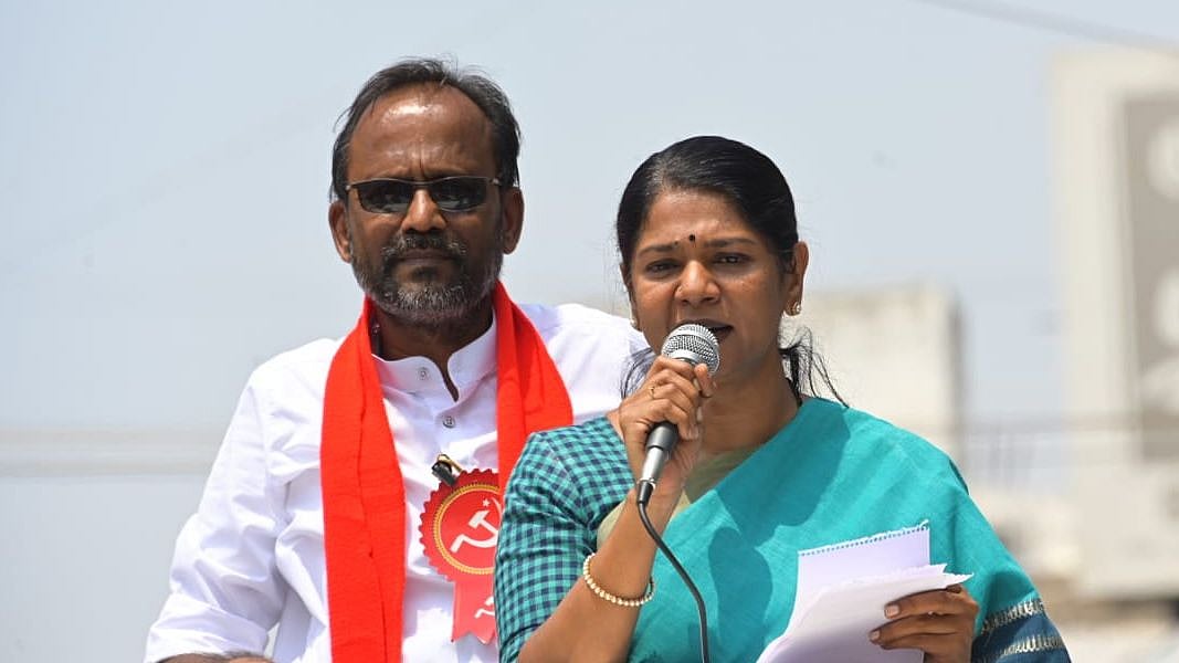 “அமைச்சராக இருந்தபோது தொகுதி பக்கமே தலைகாட்டாத கடம்பூர் ராஜு இப்போது ஏமாற்றுகிறார்” : கனிமொழி MP விளாசல்!