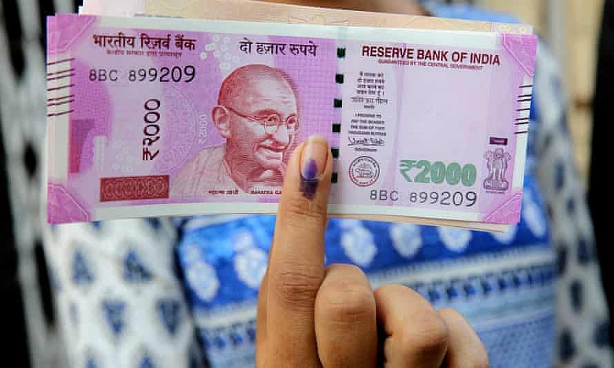 பண அரசியலை முன்வைக்கும் ஆளும் அதிமுக : வாக்கு விற்பனைக்கல்ல; ஒரு விரல் புரட்சி செய்க - தினகரன் தலையங்கம்!