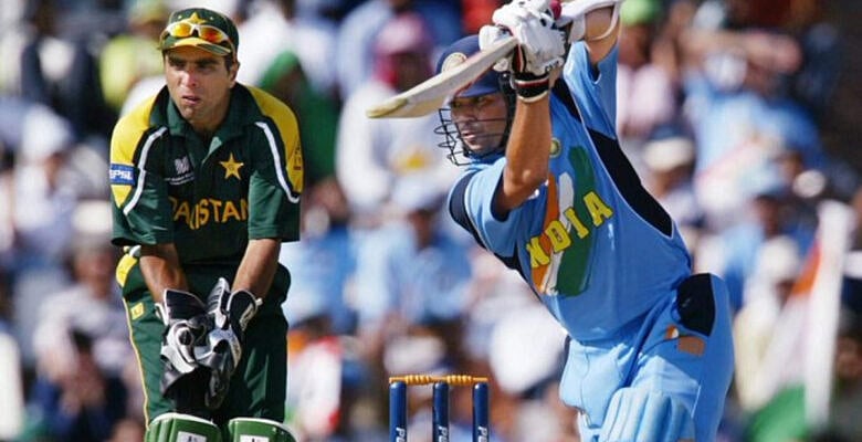 உலகின் சிறந்த பவுலிங் அட்டாக்கை சச்சின் வேட்டையாடிய நாள் இன்று.. உலக கோப்பை 2003 நினைவுகள் !