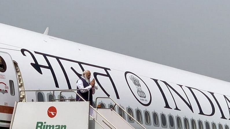 15 மாதங்கள் இந்தியாவில் இருந்து மோடி சாதனை : ரூ.8400 கோடி விமானத்தை தூசி தட்டி வங்கதேச பயணம்!