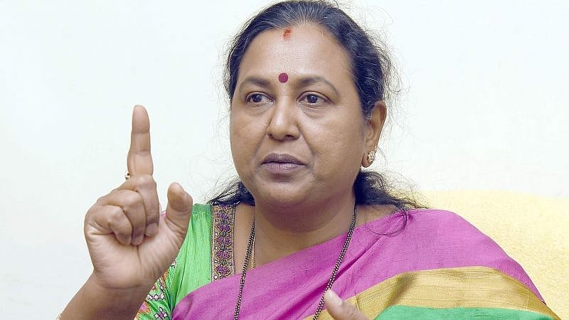 "கொரோனா பரிசோதனைக்கு இப்போ வரமுடியாது” : சுகாதாரத்துறை அதிகாரிகளிடம் வாக்குவாதத்தில் ஈடுபட்ட பிரேமலதா!