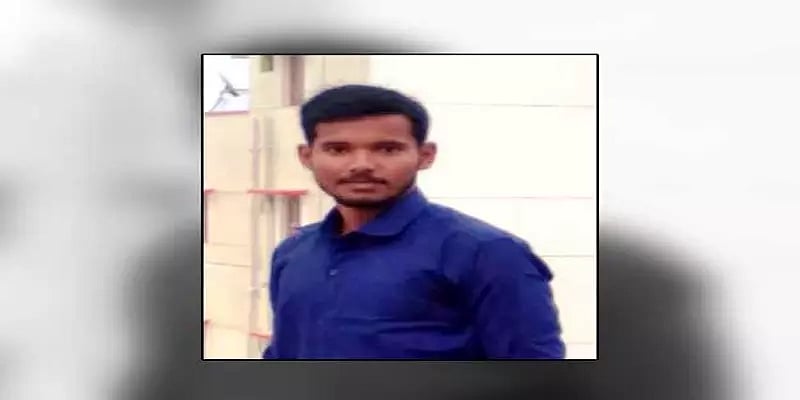 தேர்வில் சினிமா பாடலை எழுதியதால் கடுமையாகத் திட்டிய ஆசிரியர்கள்... விபரீத முடிவெடுத்த மாணவன்!