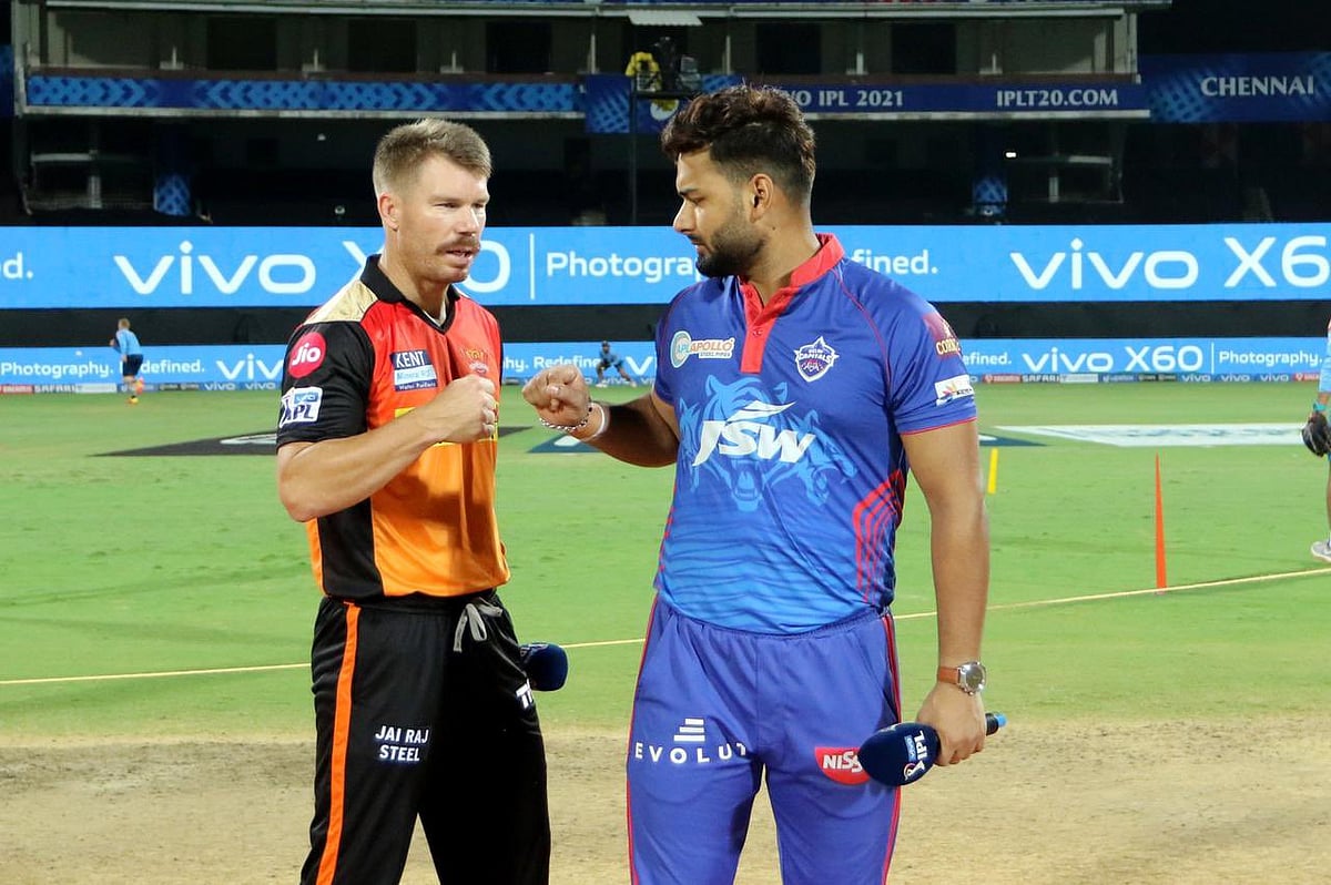 SRH vs DC சூப்பர் ஓவர் பதற்றம்: வார்னரின் தவறான முடிவால் த்ரில் வெற்றிபெற்ற டெல்லி கேப்பிடல்ஸ்! IPL2021