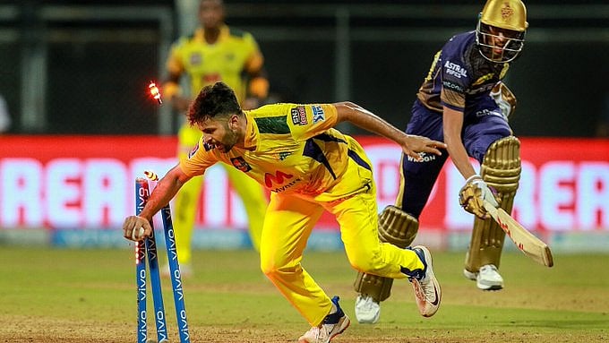 'நான் வீழ்வேனென்று நினைத்தாயோ!' - ஹாட்ரிக் வெற்றியை பதிவு செய்த சென்னை அணி!