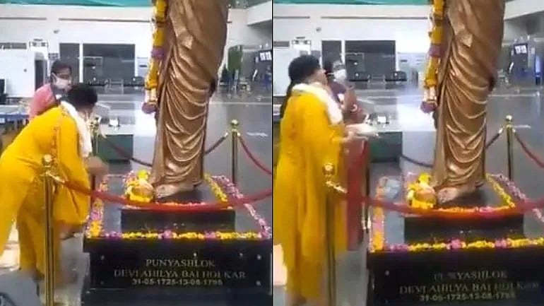 “நான்தான் கொரோனாவுக்கு எதிரான சக்தி” கைத்தட்டி, பாட்டு பாடி வைரஸை விரட்டிய ம.பி. பாஜக பெண் அமைச்சர்!