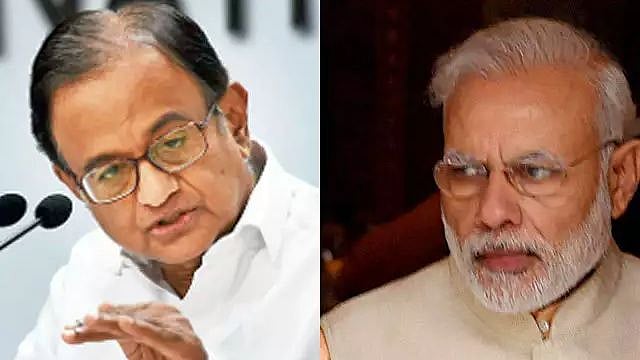 தடுப்பூசிக்கே பற்றாக்குறை இருக்கையில் எப்படி இது திருவிழாவாகும்? - மோடி அரசுக்கு ப.சிதம்பரம் கேள்வி!