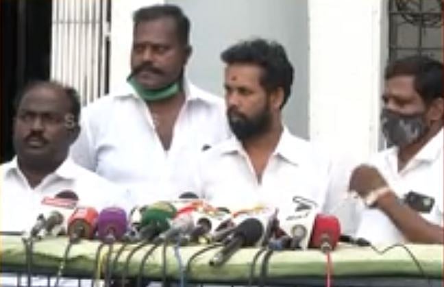 “கொரோனாவால் வாழ்வாதாரமே முடங்கியபோது அரசு ஒன்றுமே செய்யவில்லை” - கோயம்பேடு வியாபாரிகள் குற்றச்சாட்டு!