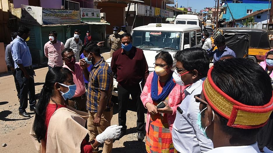 கொரோனாவால் மீண்டும் மூடப்படும் சுற்றுலாத் தலங்கள் : உதகையில் 45 ஆயிரம் குடும்பங்கள் வேலையிழக்கும் அபாயம்!