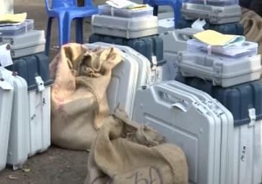 முடிந்தது தேர்தல்: சென்னையில் வாக்குப்பதிவு எந்திரங்களுக்கு 3 அடுக்கு பாதுகாப்பு ; முழுவீச்சில் ஏற்பாடு !