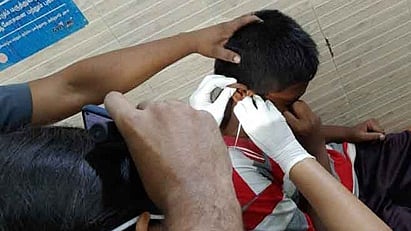 "விளையாட்டு வினையானது: சிறுவன் காதுக்குள் மாட்டிக்கொண்ட துப்பாக்கி குண்டு”- காப்பாற்றிய அரசு மருத்துவமனை!