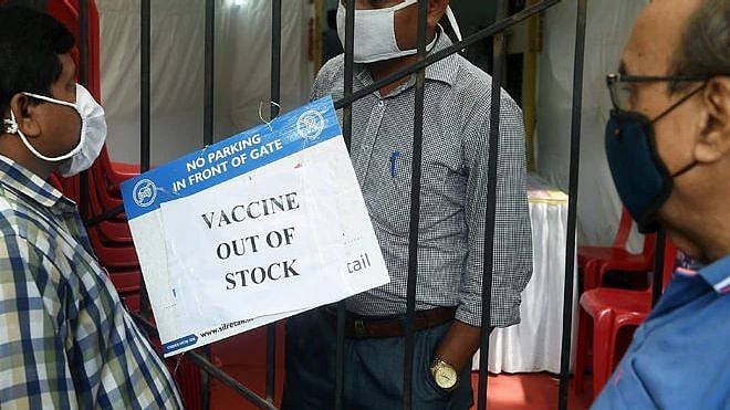 தடுப்பூசிக்குத் தட்டுப்பாடு; தடுப்பூசி திருவிழாவும் கைதட்டுவது போன்று வெற்று ஜம்பம்தானா !?